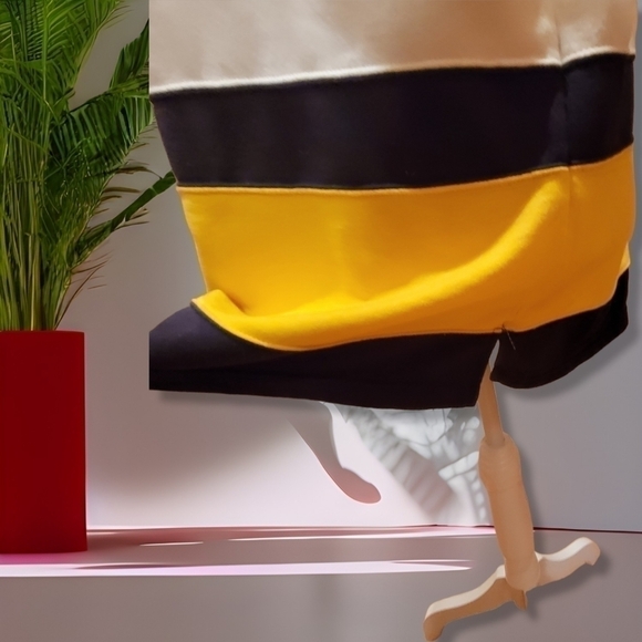 NEEDLE & Threads Women's M Sweatshirt Nautical Knit Top Long Sleeve Cruise T21 - Picture 4 of 5